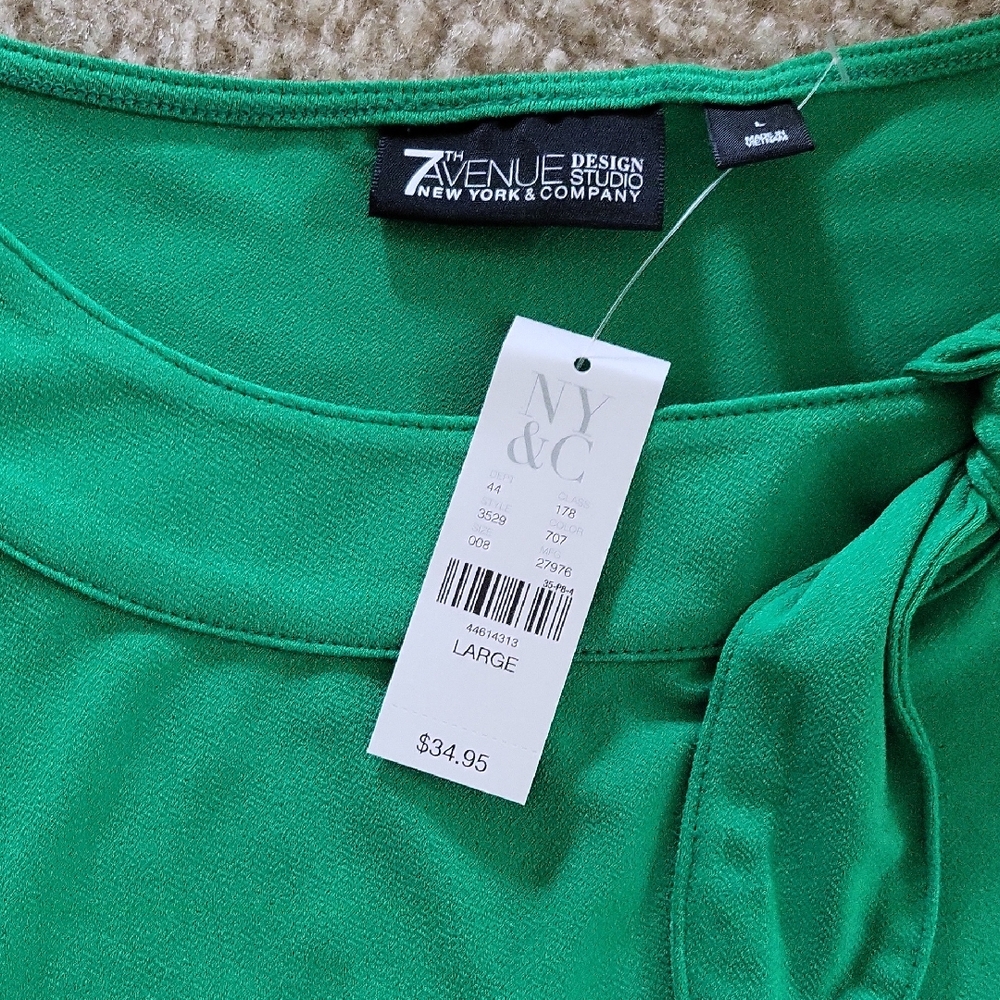 7th Avenue Green Top